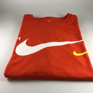 Nike Sportswear Tee Shirt - Men’s Medium
